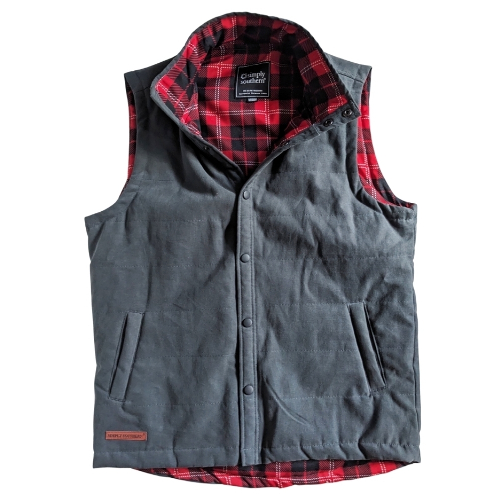 Simply Southern Men's MEDIUM Gray Red Plaid Quilted Snap Front Vest w/Pockets